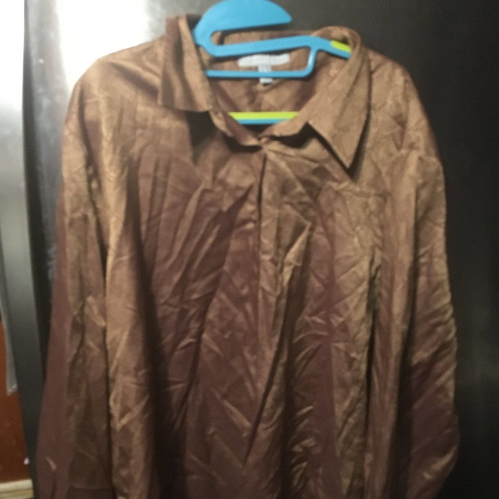 Foxcroft Gold Brocade Shirt - 389 $35 or $30 w/offer